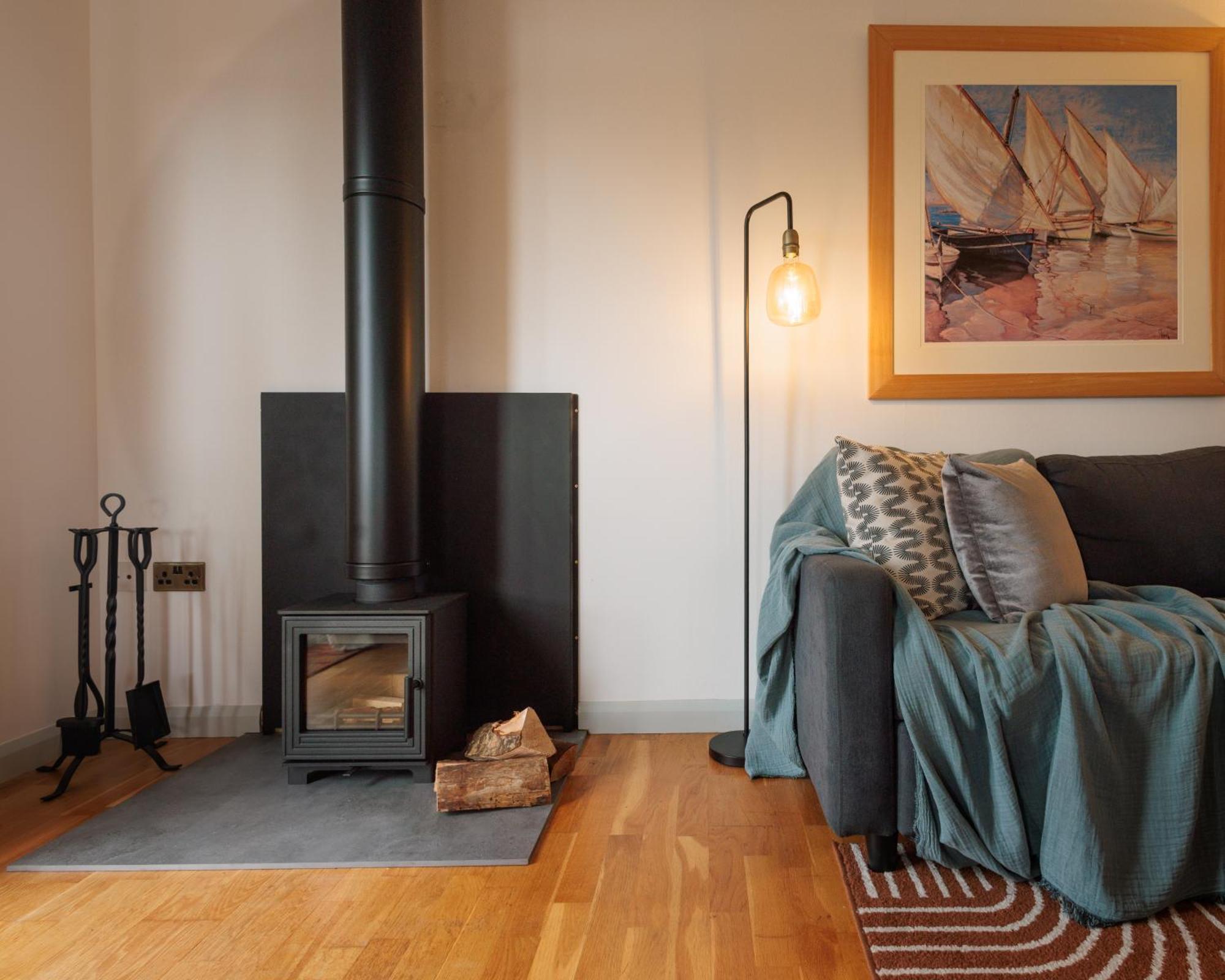 The Retreat, Waterfront & Log Burner Villa Christchurch  Luaran gambar